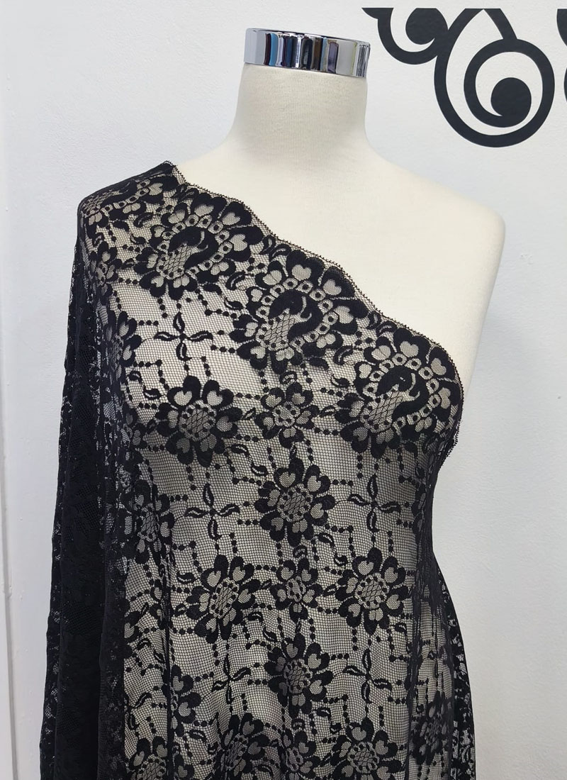 Mantilla Bordada Maquina 1131