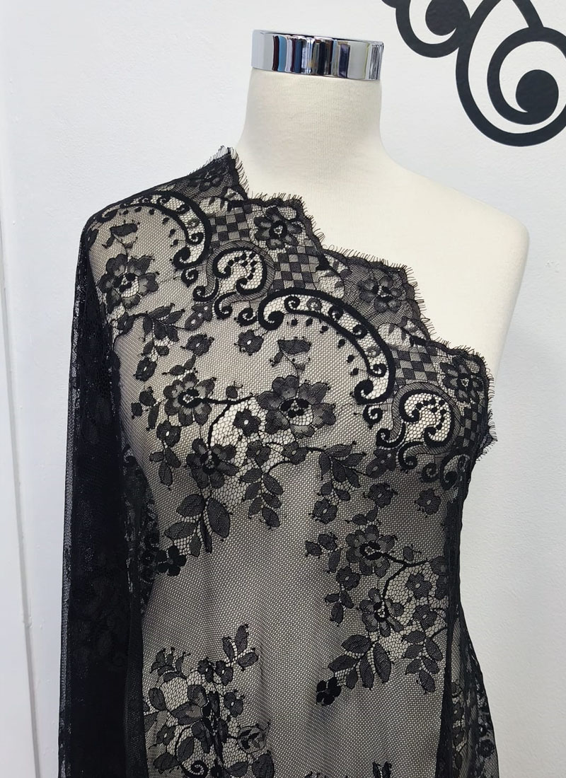 Mantilla Bordada Maquina 2206