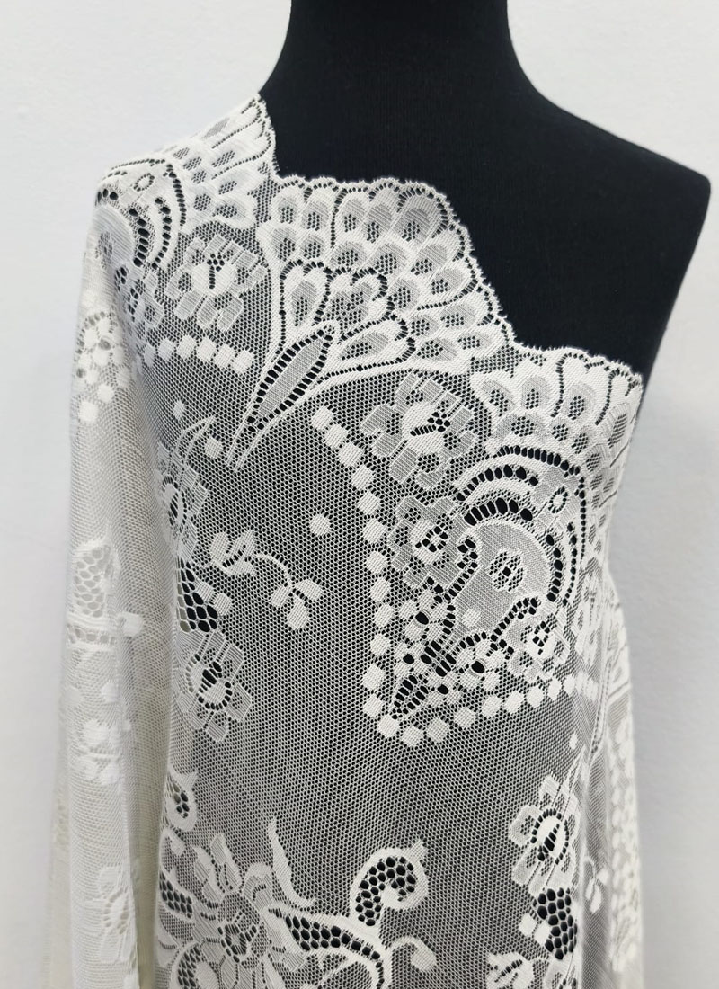 Mantilla Bordada Maquina 004 Grande beige