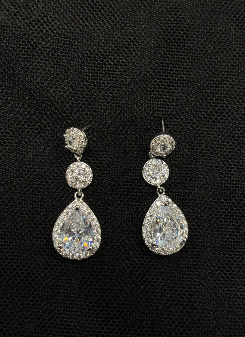 Pendiente pequeño plateado 0134