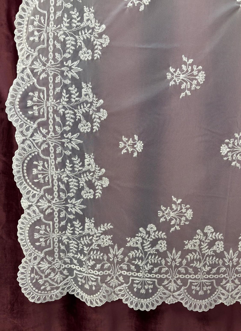 Mantilla Premium Bordada Artesanal Ref. 002 (Cádiz) Beige