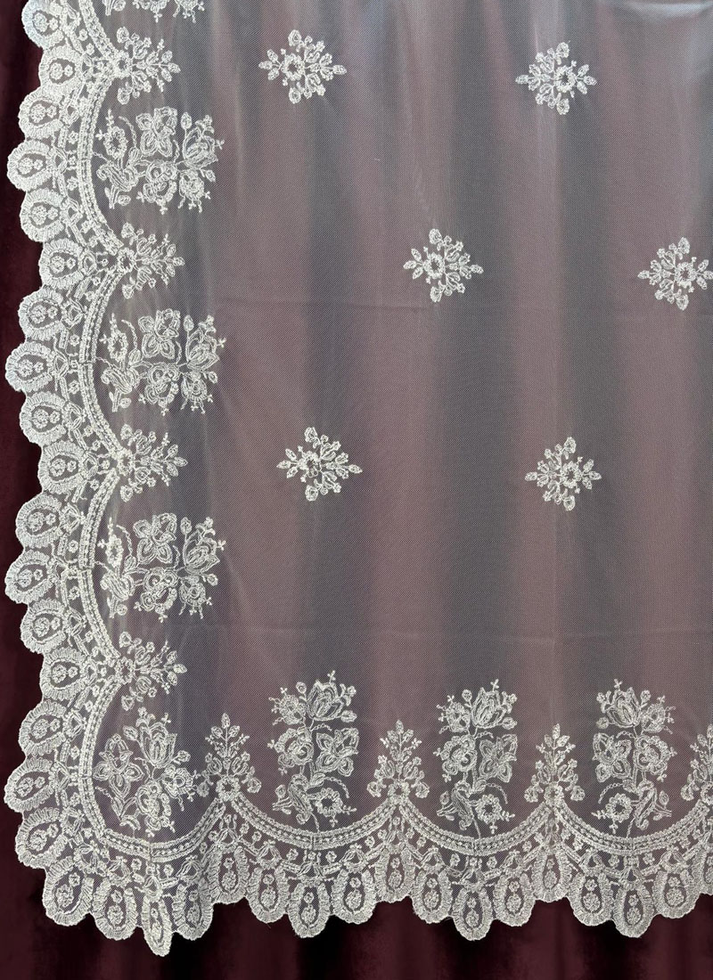 Mantilla Premium Bordada Artesanal. Beige Ref. 0077 (Huelva)