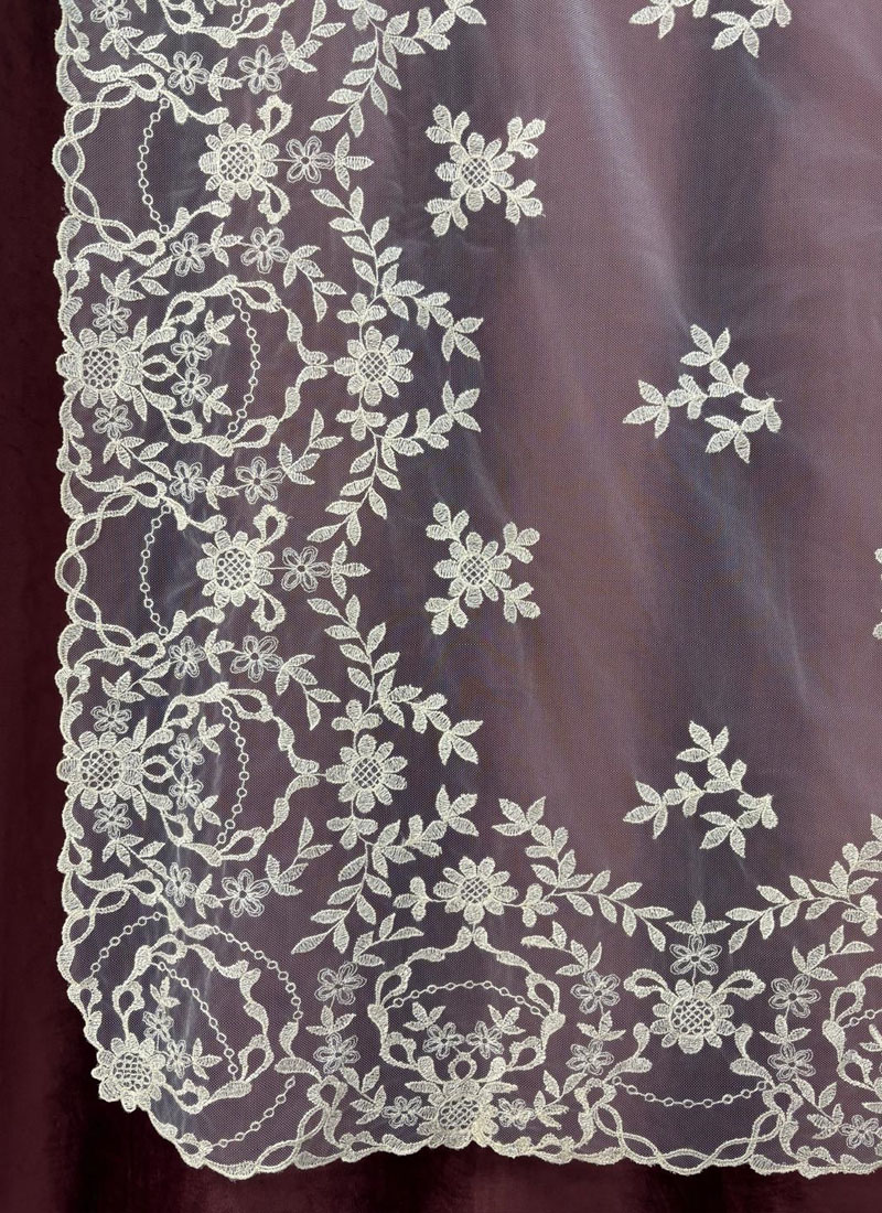Mantilla pequeña Premium Bordada Maquina 0081 Beige