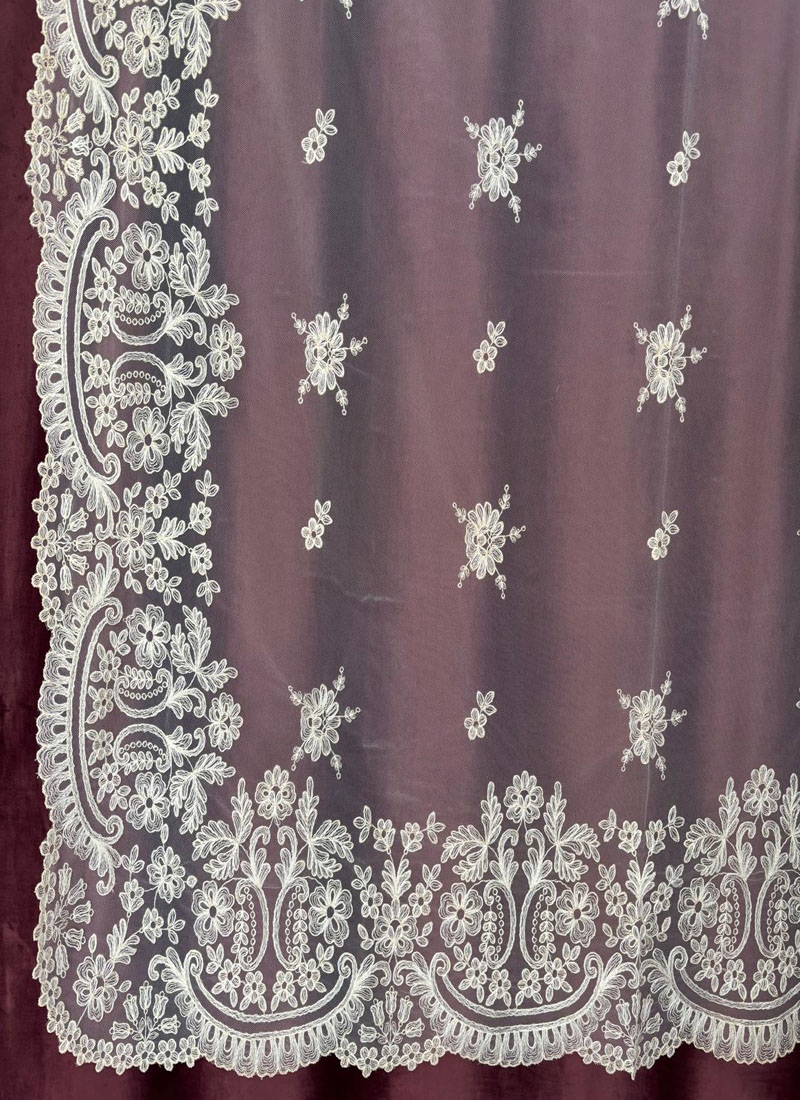Mantilla beige Premium Bordada Maquina 008