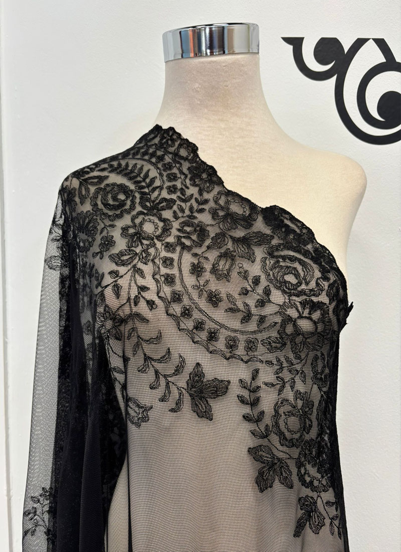 Mantilla Premium Bordada Artesanal Ref. 0075 (Sevilla)